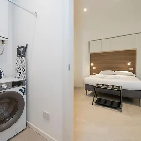 Brand New Modern Studio, Bocconi 10 Min Walk * Milán