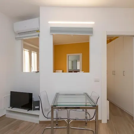Appartement Xenia - In Via Panicale 12 Milaan