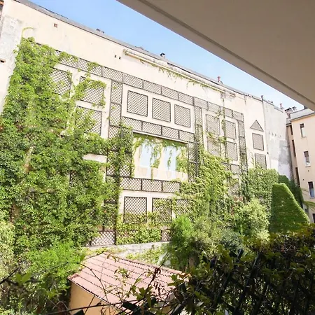 Hacca Collection - Quiet 1br With Balcony - San Lorenzo & Navigli Apartment