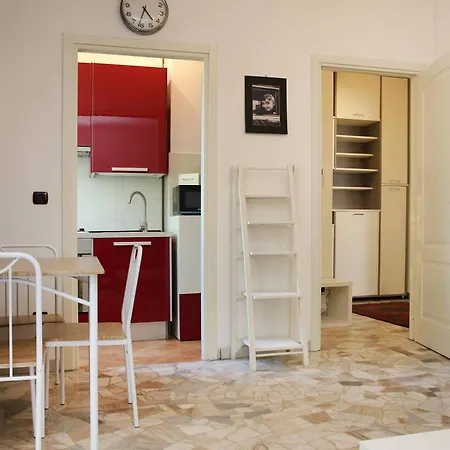 Red Touch Flat - Design & San Siro Lägenhet Milano