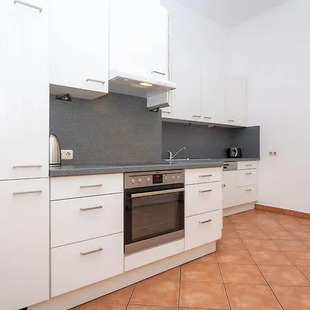 Cinque Vie House *