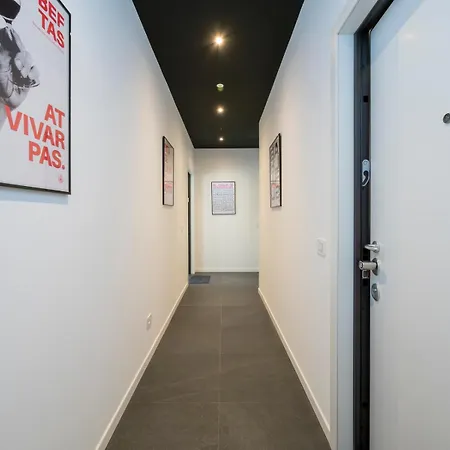 Brand New Modern Studio, Bocconi 10 Min Walk Apartamento *
