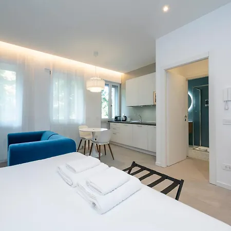 Brand New Modern Studio, Bocconi 10 Min Walk * Milán
