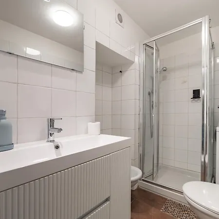 20 Minutes By Metro From The Centre Of Apartamento