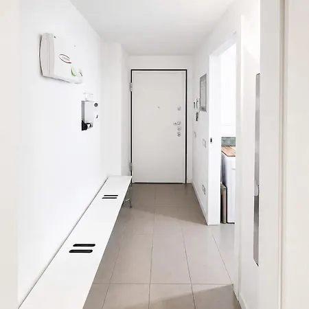 Appartement Elegant Balcony In Duomo Ac Wifi And Free Washing Mashine *