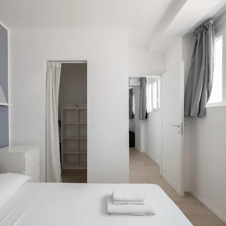 Appartement Bande Nere San Siro Moderno Bilocale Milaan