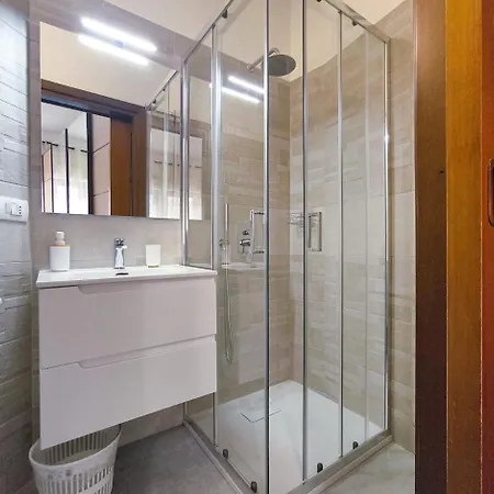 Pina's Three-room Apartment, Parking Space & Garden Daire Milano