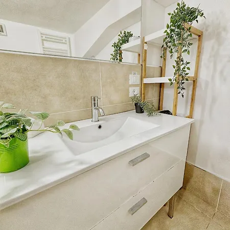 Cozy Basement Navigli * 米兰