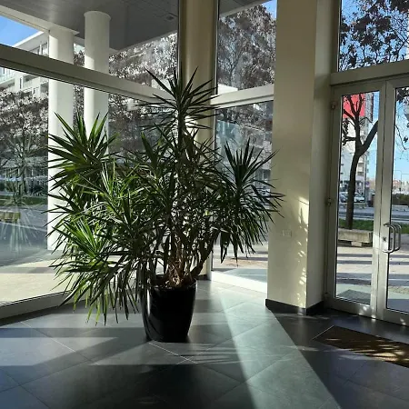 Unipol Dome | Terrace, Park View & Parking Appartement Milaan