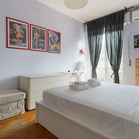 דירה Guesthost - Cozy Balcony Flat Near Porta Romana *