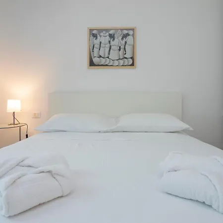 Xenia - 2 In Via Mecenate 84 - 8 Lägenhet