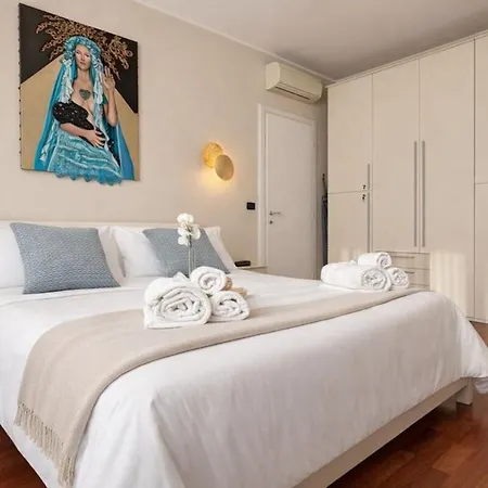 Stylish Retreat At Pop Portaluppi *