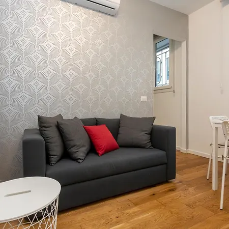 Garibaldi - 15 Minutes Walk From Brera *