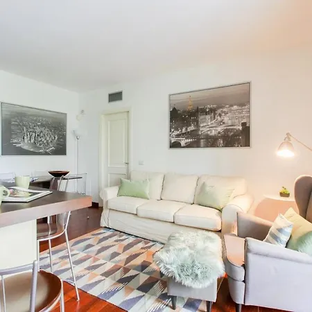 Hacca Collection - Bright 1br With Balcony - Iconic Ticinese District *