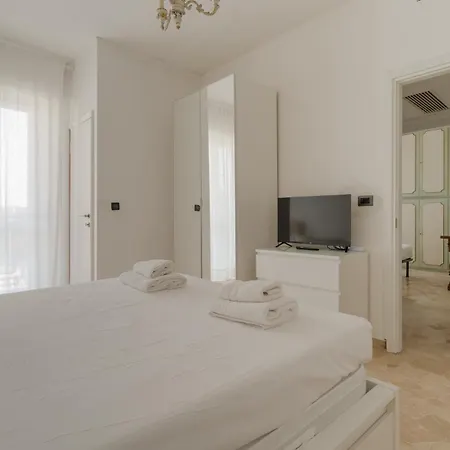 Appartement Guesthost - Spacious Terrace Flat X7 Mm2 Udine *