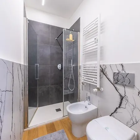Arco Della Pace Luxurious 1-bedroom With Ac Apartamento