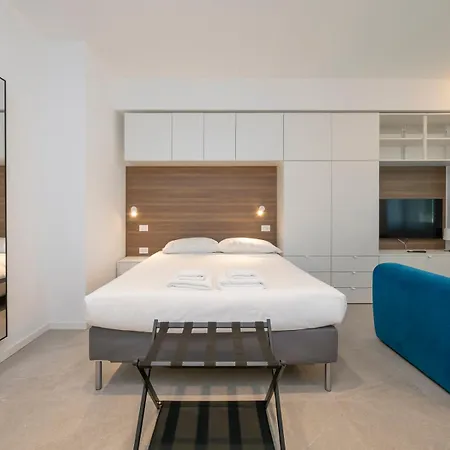 Brand New Modern Studio, Bocconi 10 Min Walk * Milán