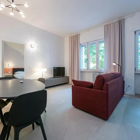 شقة Modern Large Apartment, Bocconi 10 Min Walk, Porta Romana, 4 Guests *