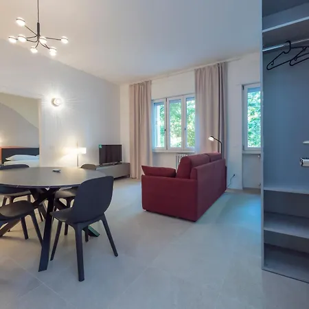 Modern Large Apartment, Bocconi 10 Min Walk, Porta Romana, 4 Guests ميلان