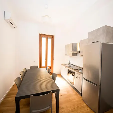 Hearth Centre Navigli *