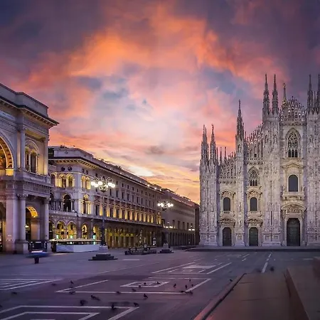 Duomo Luxury Loft شقة