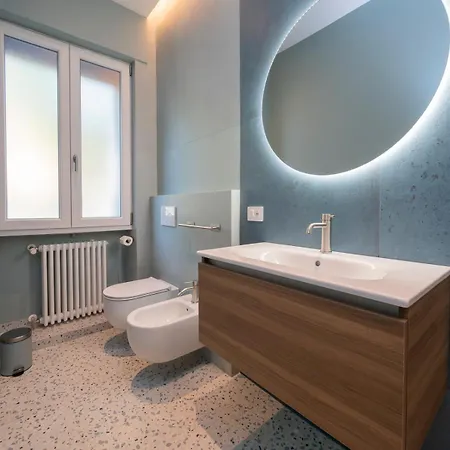 Brand New Modern Studio, Bocconi 10 Min Walk Apartamento