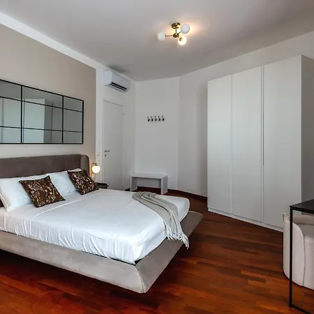 Lägenhet Stayeasy Ranzoni - 4 Bedrooms, Close To M1 Metro Milano