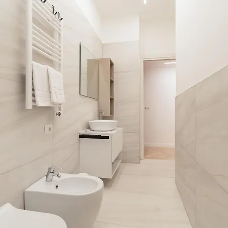 Appartement Guesthost - Comfy Flat X6 In Porta Romana Milaan