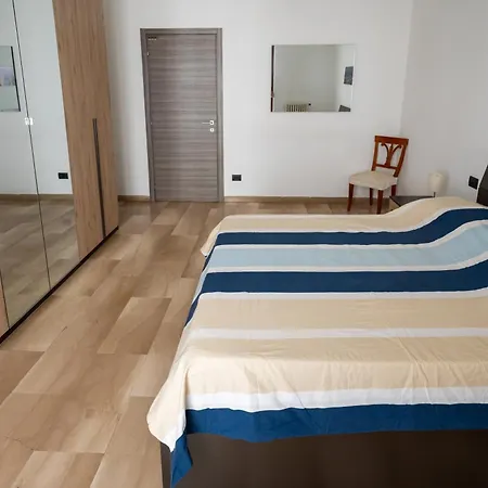 Spacious Aparment 10 Mins Walk From Duomo