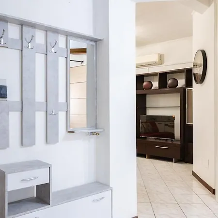 Daire Pina's Three-room Apartment, Parking Space & Garden