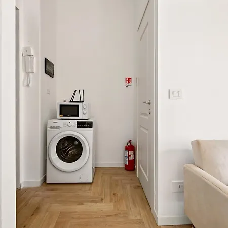 Design Soperga, Near Station Milaan