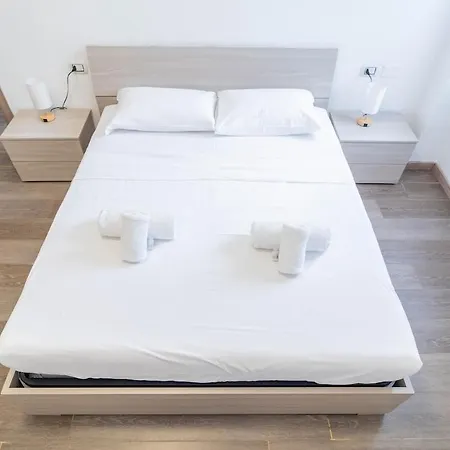 Dalino, M5 Metro Ippodromo 4 Min, San Siro, 20 Min To The Duomo *