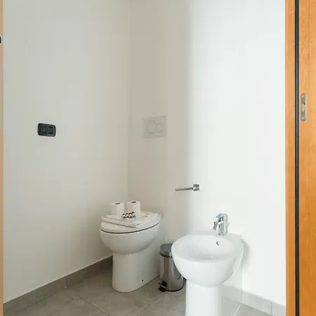 Guesthost - Comfy X5 California Mm4 Apartamento Milán