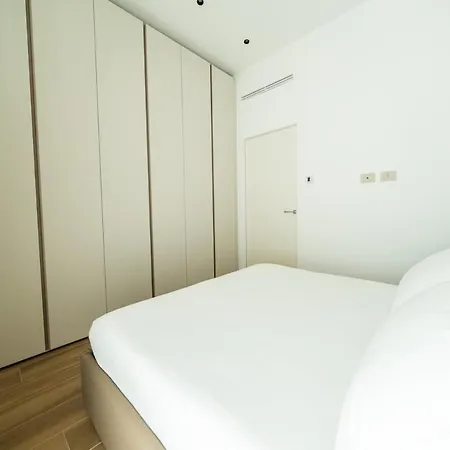 Nenea Moscova Collection * Milaan
