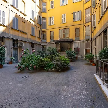 Appartement Urban Five - Bright 6th Floor Aprt -10 Min To Duomo Milaan