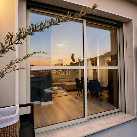 Lägenhet Private Terrace & Smart Spaces - Relax In The