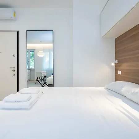 Brand New Modern Studio, Bocconi 10 Min Walk