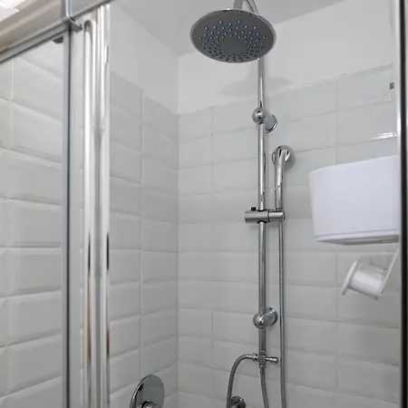 Lägenhet Italianway Easy - Angelo Della Pergola 7 A Milano