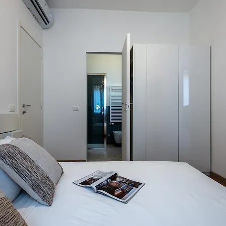 Lägenhet Stayeasy Ranzoni - 4 Bedrooms, Close To M1 Metro Milano