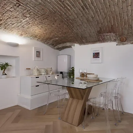 Charming Navigli - 10 Minuti Dal Duomo Appartement