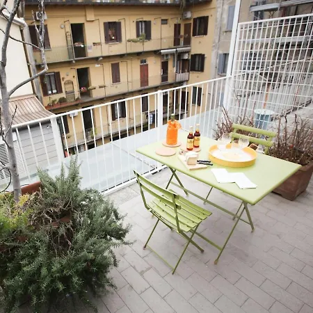 Isola Design Townhouse On 3 Levels & Terrace & Garage Lägenhet