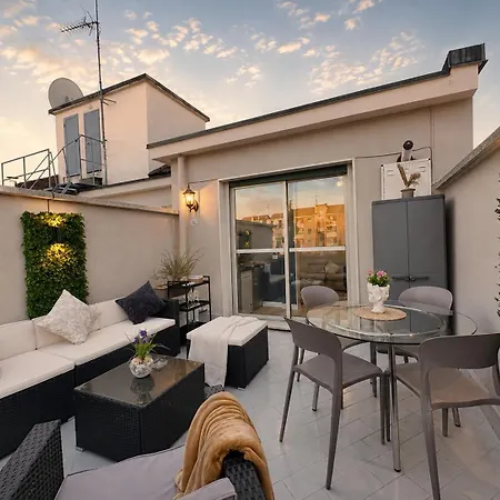 Private Terrace & Smart Spaces - Relax In The *