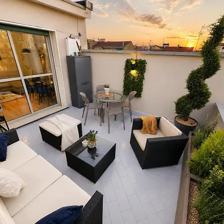 Private Terrace & Smart Spaces - Relax In The Lägenhet *