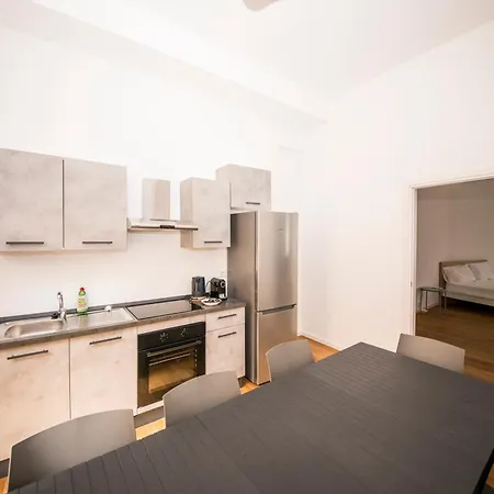 Hearth Centre Navigli Milano