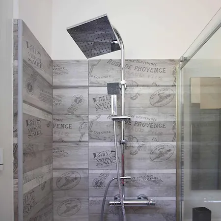 Red Touch Flat - Design & San Siro Milano