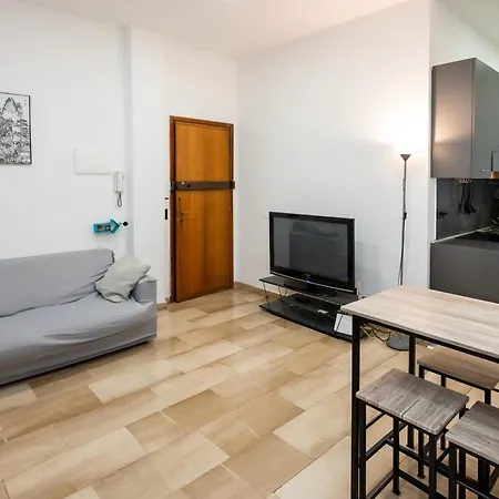 Appartement Spacious Aparment 10 Mins Walk From Duomo