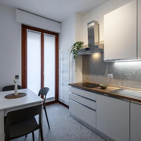 Lägenhet Stayeasy Ranzoni - 4 Bedrooms, Close To M1 Metro
