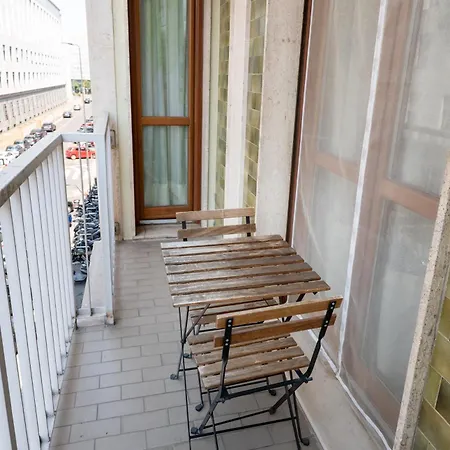 Spacious Aparment 10 Mins Walk From Duomo *