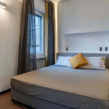 Con 2 Da Letto Vicino Al Duomo, شقة *