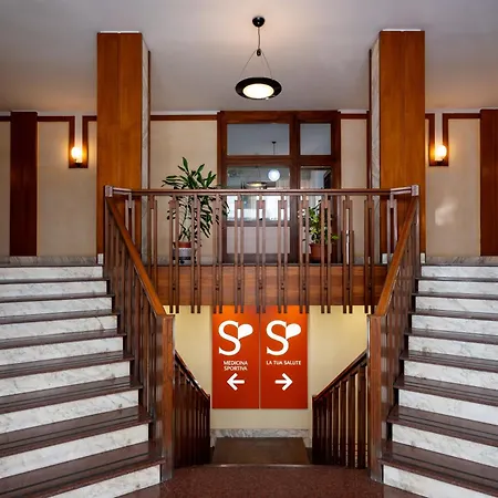 Spacious Aparment 10 Mins Walk From Duomo Appartamento